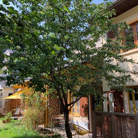 Charmant Appartement Sur Cour, Le Cerisier Bagneres-de-Bigorre Luaran gambar
