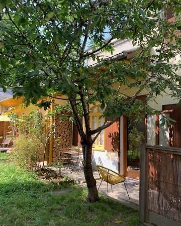 Charmant Appartement Sur Cour, Le Cerisier Bagneres-de-Bigorre Luaran gambar